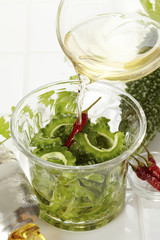 ゴーヤのピクルス作り