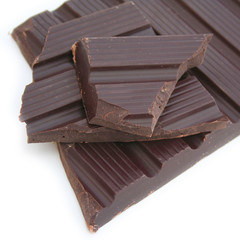 tavoletta di cioccolato fondente_sfondo bianco