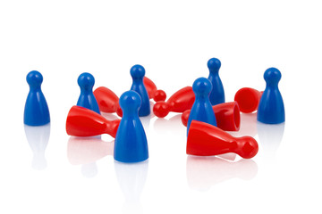 Obraz premium Blue pawns among fallen reds