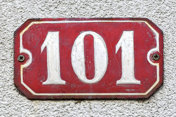 Hausnummer 101