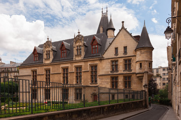 Fototapeta na wymiar Old French town house, Paris