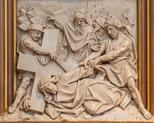 Fototapeta na wymiar Vienna - Jesus fall under his cross.