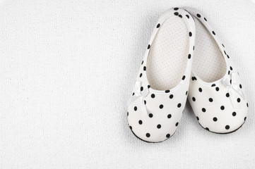 Feminine slippers