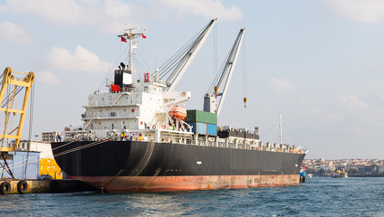 Fototapeta premium Cargo Ship
