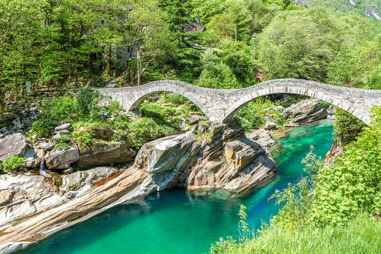 Ponte dei Salti, Verzasca Tal