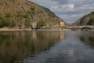 Fototapeta na wymiar Villalago, Aquila, Abruzzo