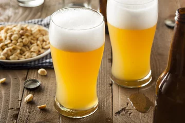 Fotobehang Resfreshing Golden Lager Beer © Brent Hofacker