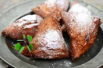 Krapfen Klee