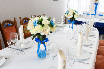 Event decoration - served table with flowers