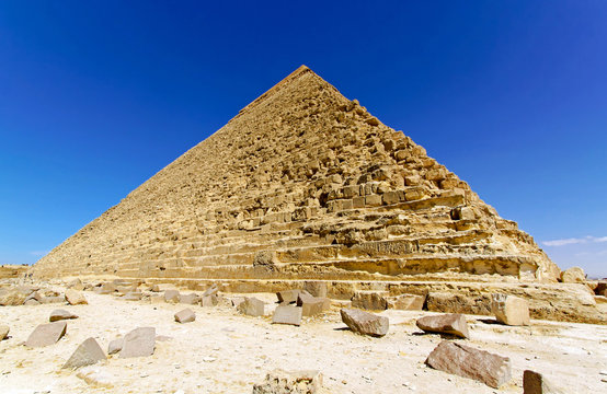 Pyramide of Kharfe