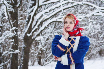 Fototapeta na wymiar Russian beauty woman in traditional clothes