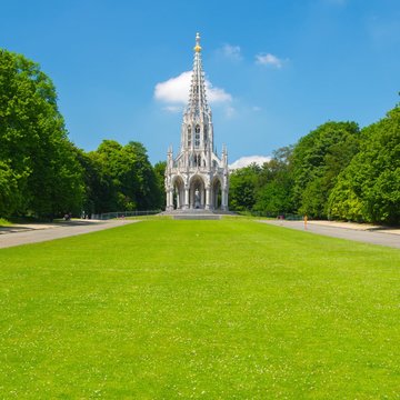 Monument Leopold 1 au Parc de Laeken &agrave; Bruxelles
