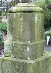 Naklejka premium alter Grabstein