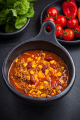Chilli con carne in pan