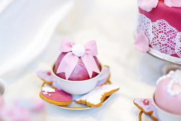 Delicious colorful wedding cupcakes