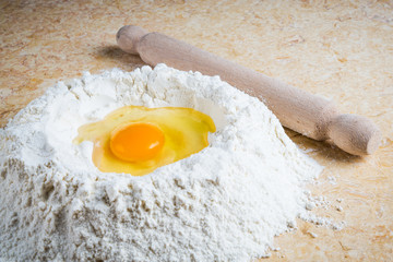 Farina con tuorlo d'uovo