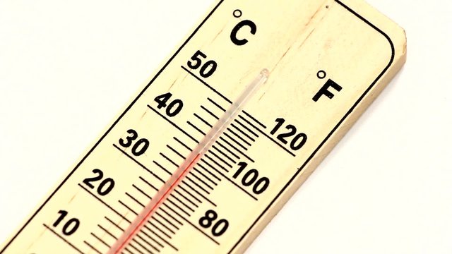 rising temperature on mercury thermometer