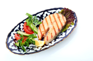 grilled salmon with asparagus, pea, yellow peppers, carrots and