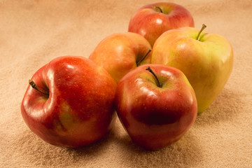 ripe apples