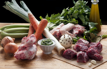 ingredients for the preparation of boiled meat