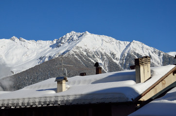 tetto innevato