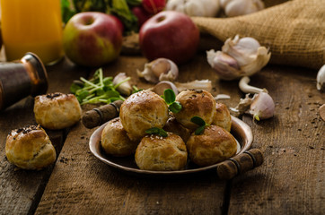 Cheese mini buns from domestic dough
