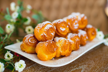 profiteroles with cream