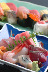 刺し身と握り寿司