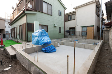住宅建設　完成した基礎