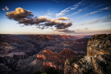 Fototapeta na wymiar Sonnenuntergang am Hopi point, Grand Canyon