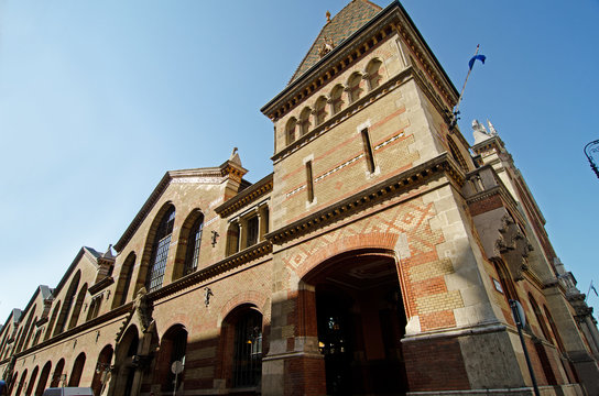 Central market hall (Vásárcsarnok ) in Budapest