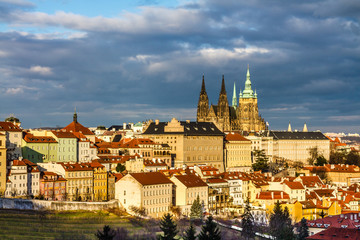 Fototapeta na wymiar St.Vitus Cathedral and Prague Castle-Czech Rep.