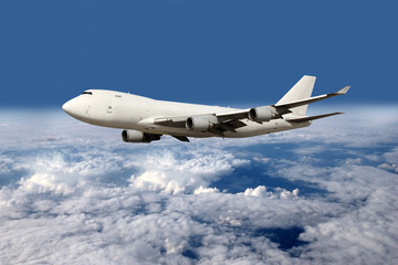 Large white plane - 77888605