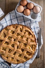 apple pie with caramelized apples