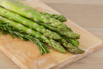 Raw asparagus