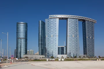 Gordijnen Gate Towers in Abu Dhabi, VAE © philipus