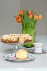 Ciambellone ricotta e pinoli