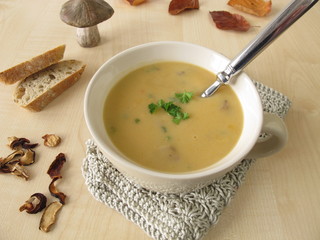 Waldpilzsuppe