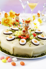 Ostertorte, Marzipantorte mit Pistazien, Osterhase