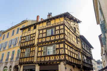 Maison en colombage et encorbellement 