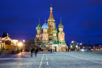 Obraz premium Saint Basil's Cathedral at night, Red Square, Moscow.
