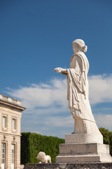 Obraz premium Sculpture in the park, castle of Compiegne
