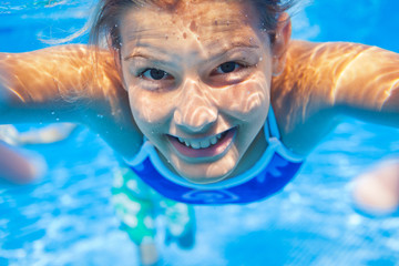 Underwater girl