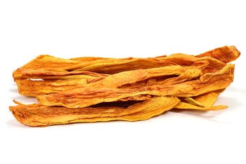 getrocknete Papaya isoliert auf weißem Hintergrund