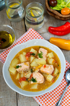 Marmitako tuna pot fish salmon stew with potatoes