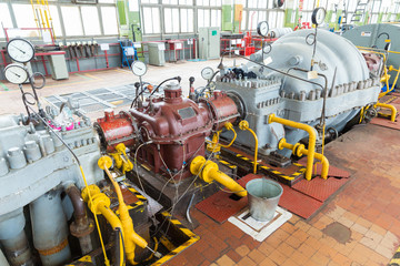 Obraz premium reducer factory floor
