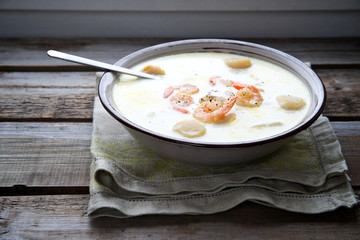 Chowder soup with shrimp and scallops