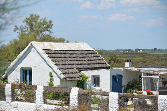 traditionelle Hirtenh&uuml;tte in Saints-Maries-de-la-mer