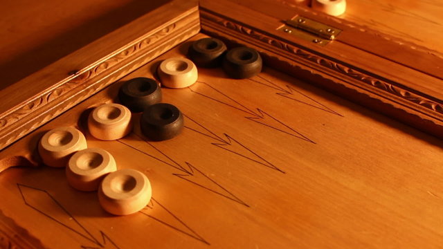 The game of backgammon .