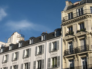 Immobilier Paris - Façades d'immeubles - obrazy, fototapety, plakaty